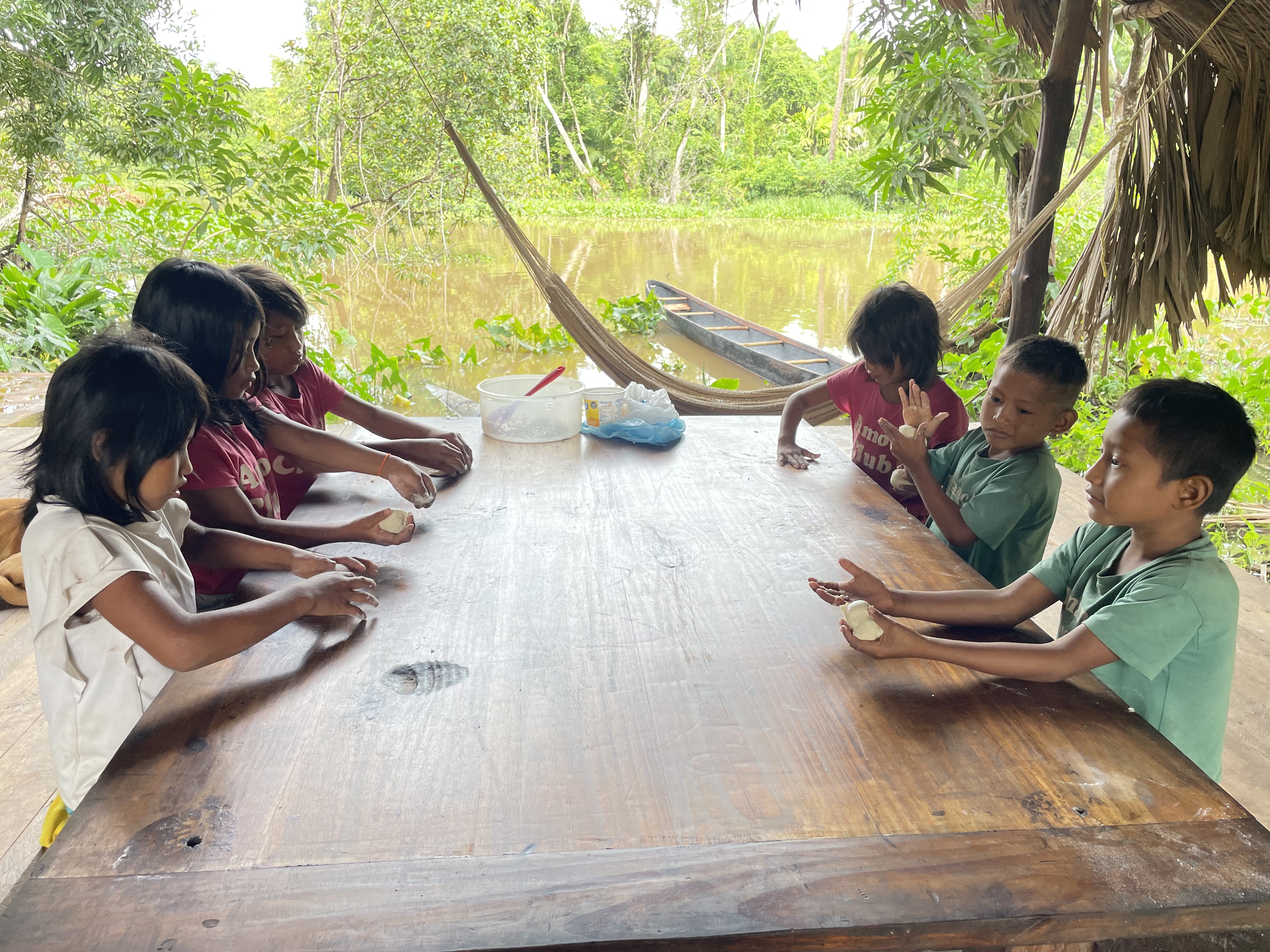 Art class at Orinoco Eco School